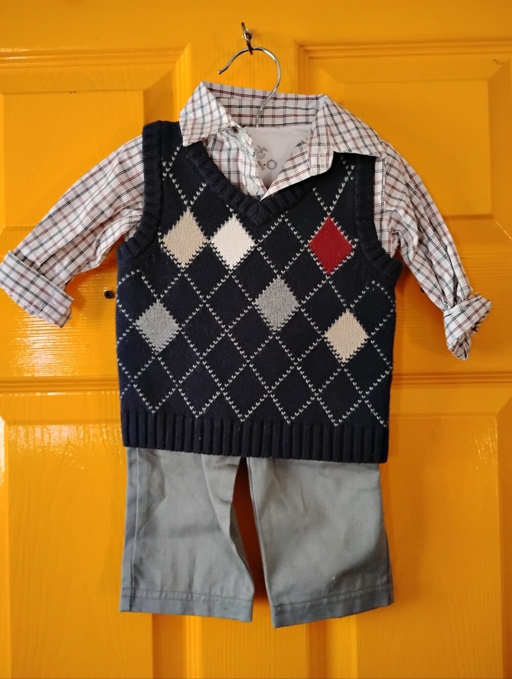 FAO Swarz Boys 6M 3PC Argyle Sweater Vest Outfit Plaid Shirt and Gray Pants